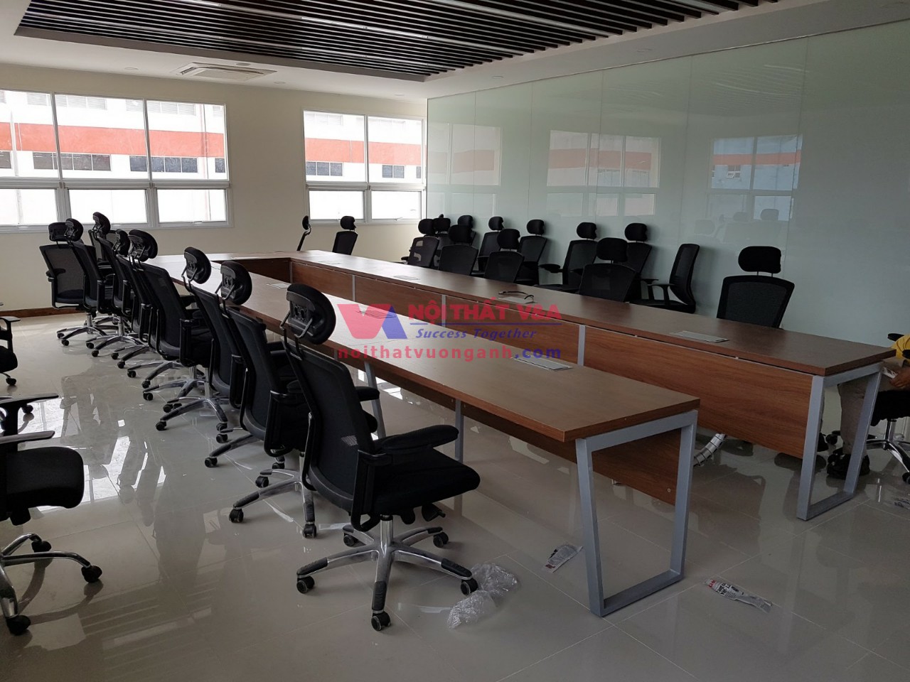 dai-ly-phan-phoi-noi-that-hoa-phat-tai-kcn-linh-trung-1