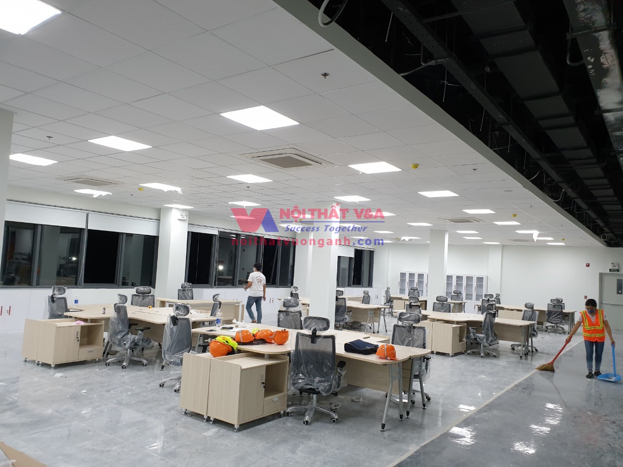 noi-that-van-phong-tai-kcn-tan-phu-trung