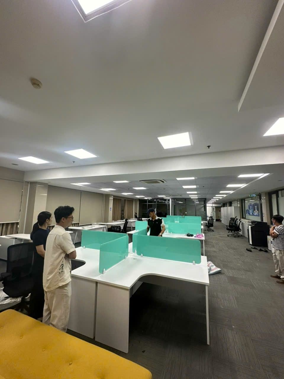 Thi công lắp đặt nội thất văn phòng giá rẻ Long An