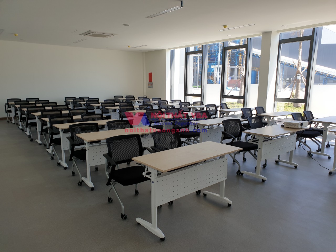 nội thất văn phòng tại kcn sông mây